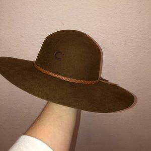 Charlie 1 horse felt hat! Size medium